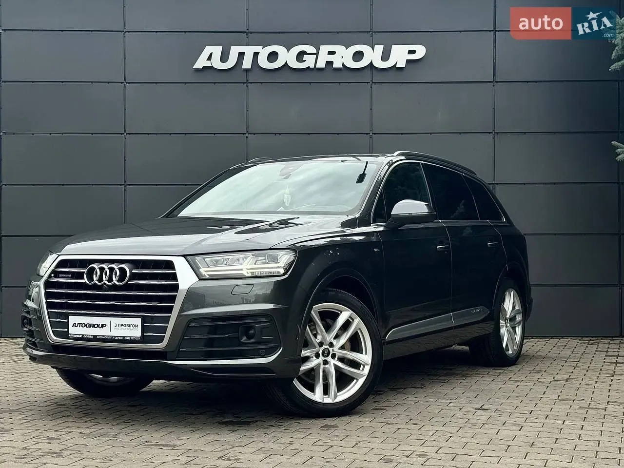 Audi Q7 2016 photo 2