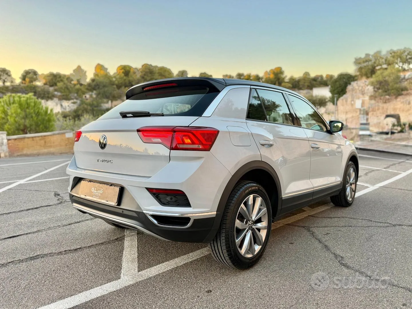 Volkswagen T-Roc 2021 photo 2