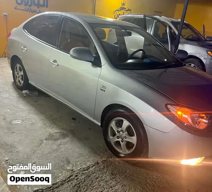 Hyundai Avante 2010 photo 5