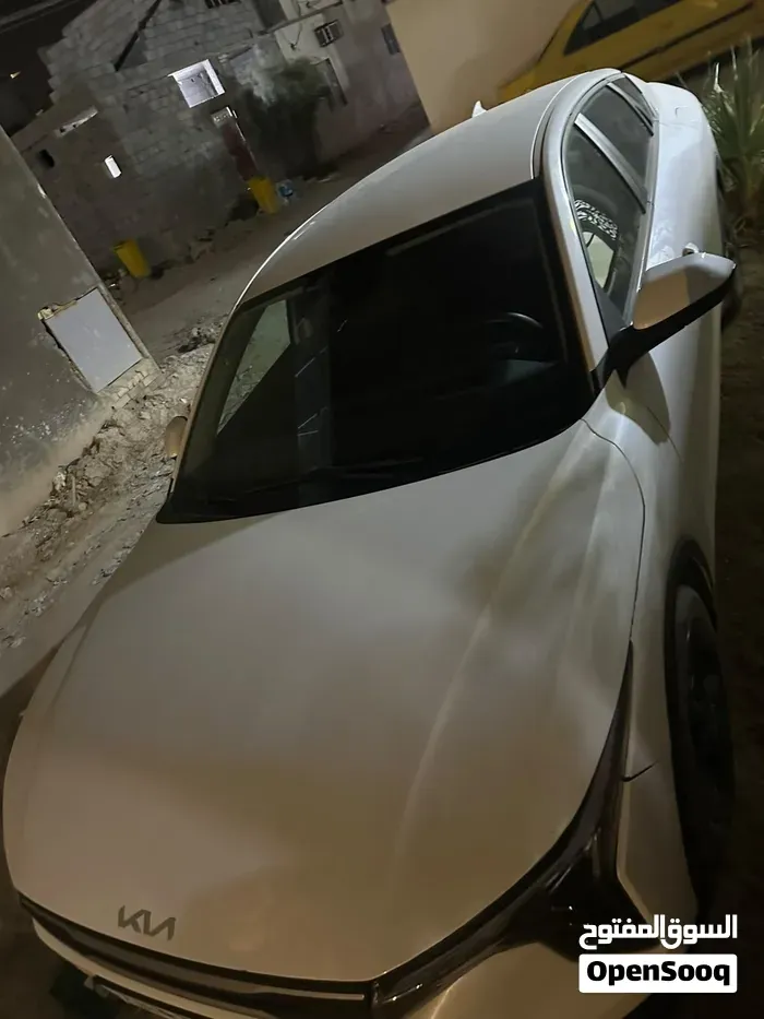 Kia K4