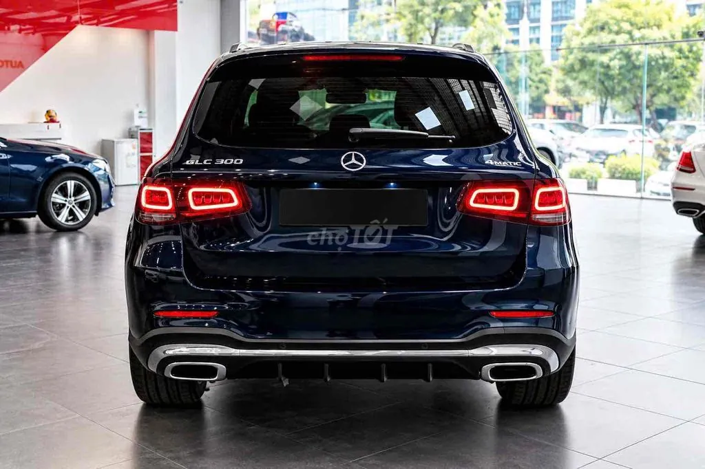 Mercedes-Benz Glc-Class 2022 photo 2