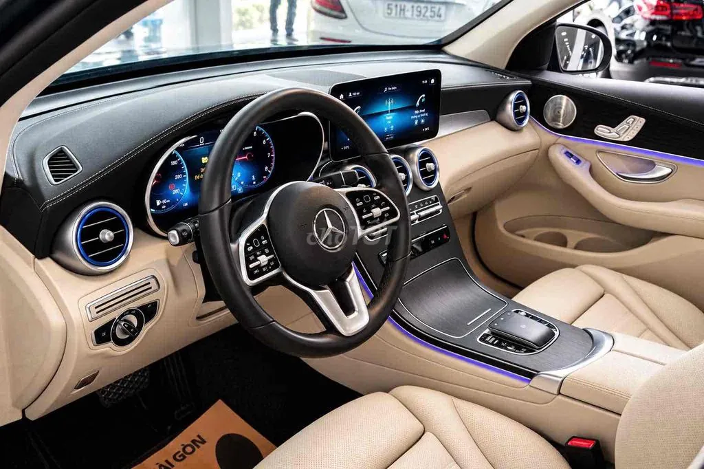 Mercedes-Benz Glc-Class 2022 photo 4