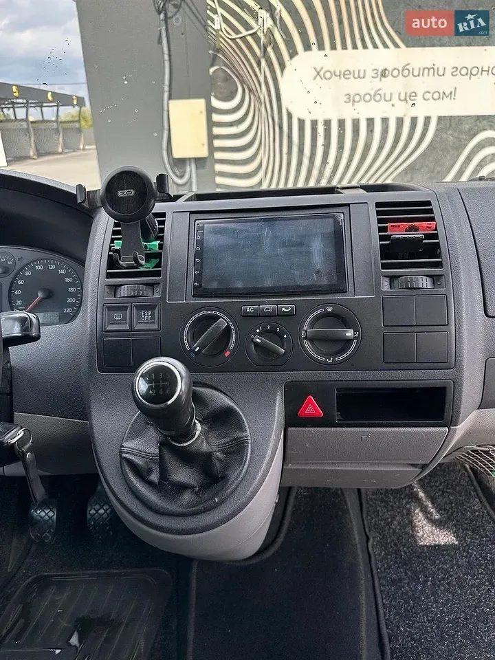 Volkswagen Caravelle 2007 photo 4