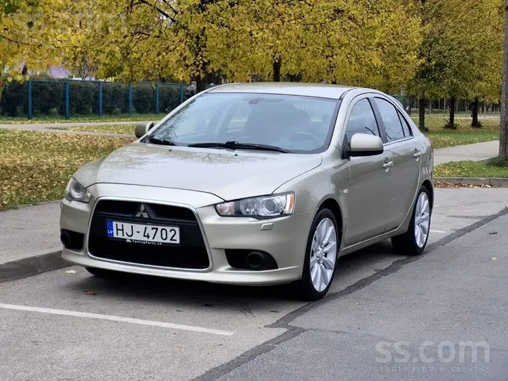 Mitsubishi Lancer