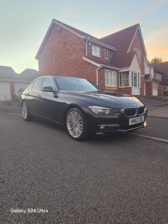 BMW 3 Series 2013 photo 2
