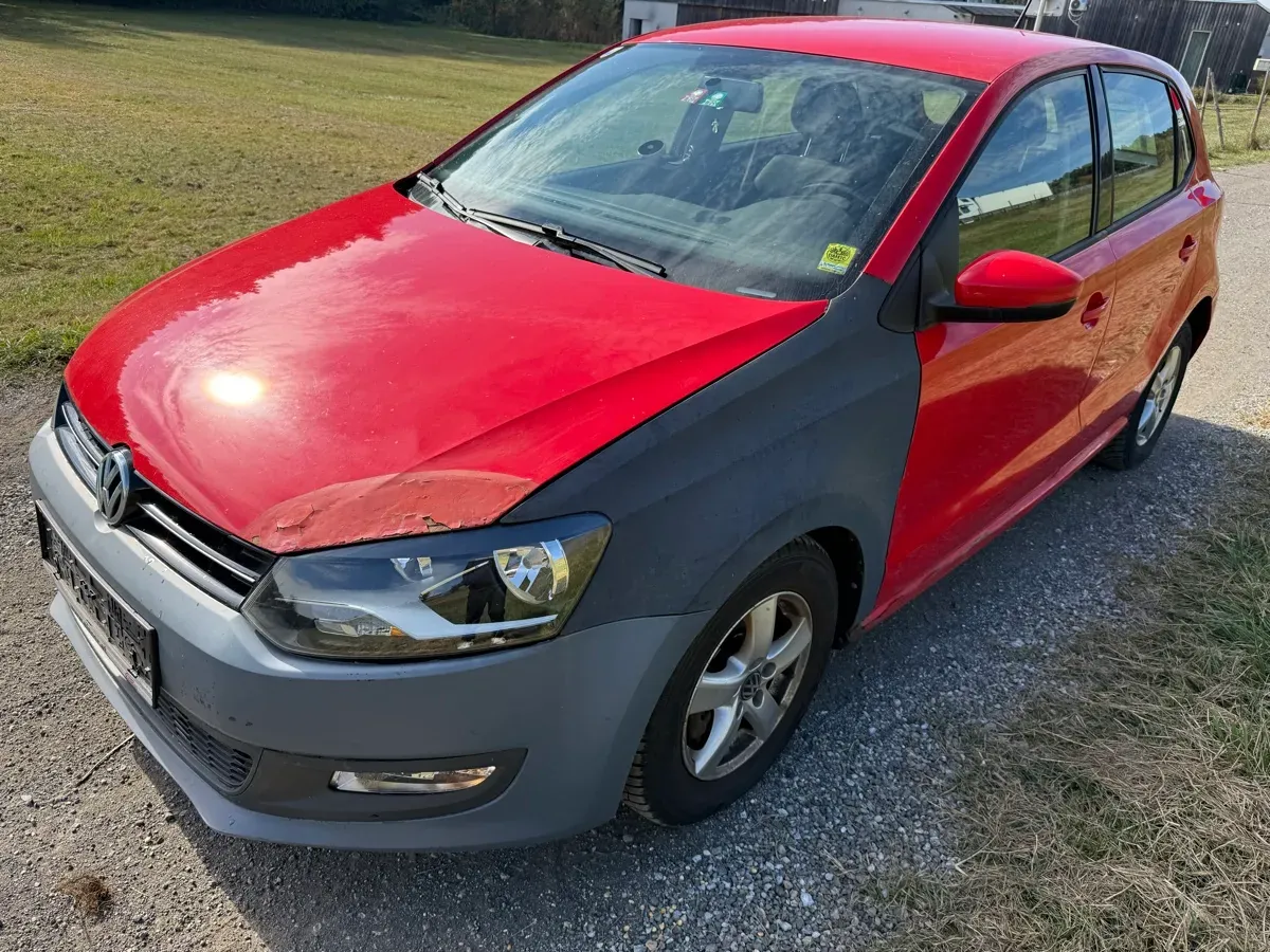 Volkswagen Polo 2012 photo 2