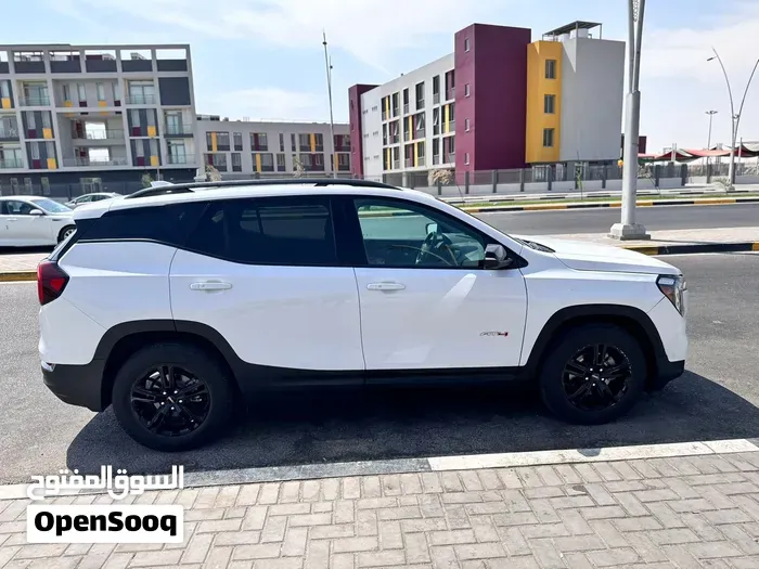 GMC Terrain 2023 photo 4