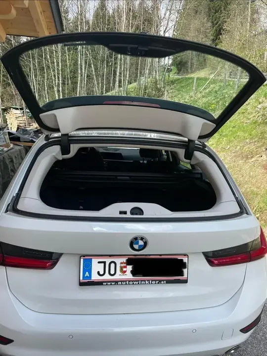 BMW 320D 2019 photo 2