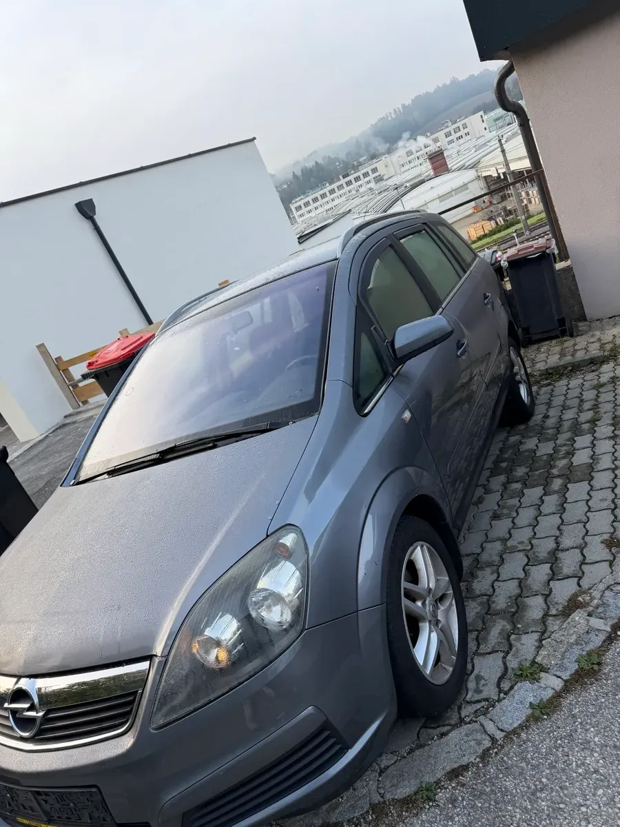 Opel Zafira 2006 photo 3