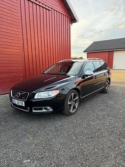 Volvo V70 2012 photo 3