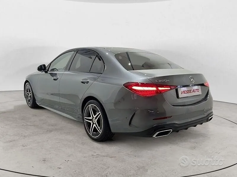 Mercedes-Benz C-Class 2025 photo 5