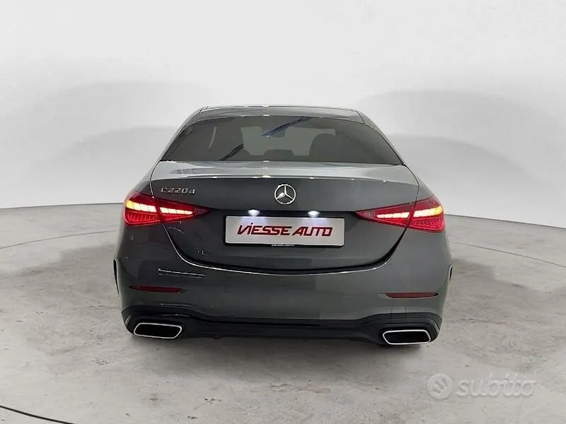 Mercedes-Benz C-Class 2025 photo 4