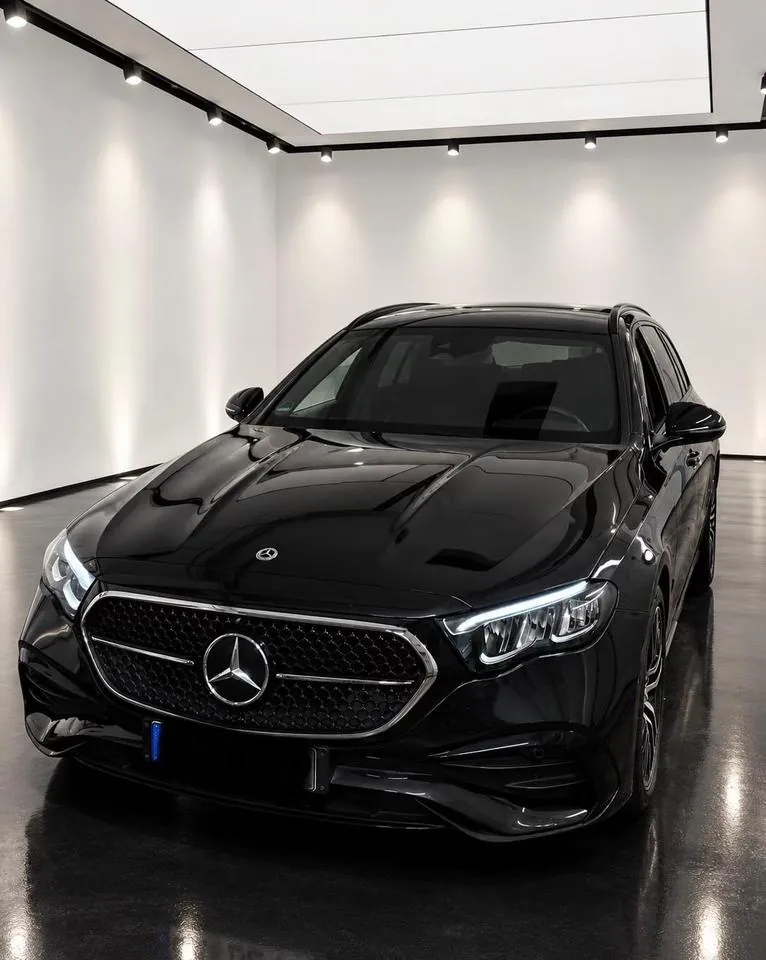 Mercedes-Benz E 220 D