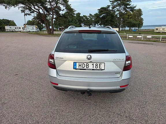 Skoda Octavia 2019 photo 5
