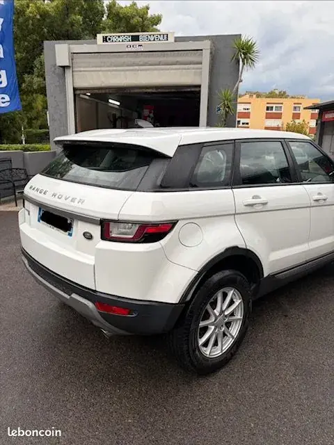 Land Rover Range Rover Evoque 2017 photo 2