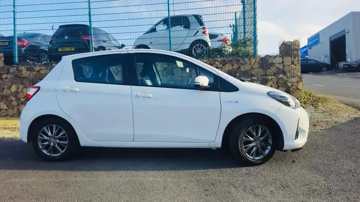 Toyota Yaris 2020 photo 3