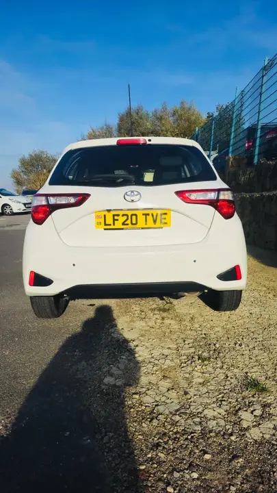 Toyota Yaris 2020 photo 2