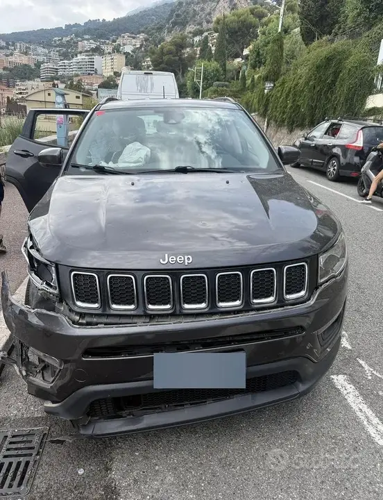 Jeep Compass 2018 photo 2