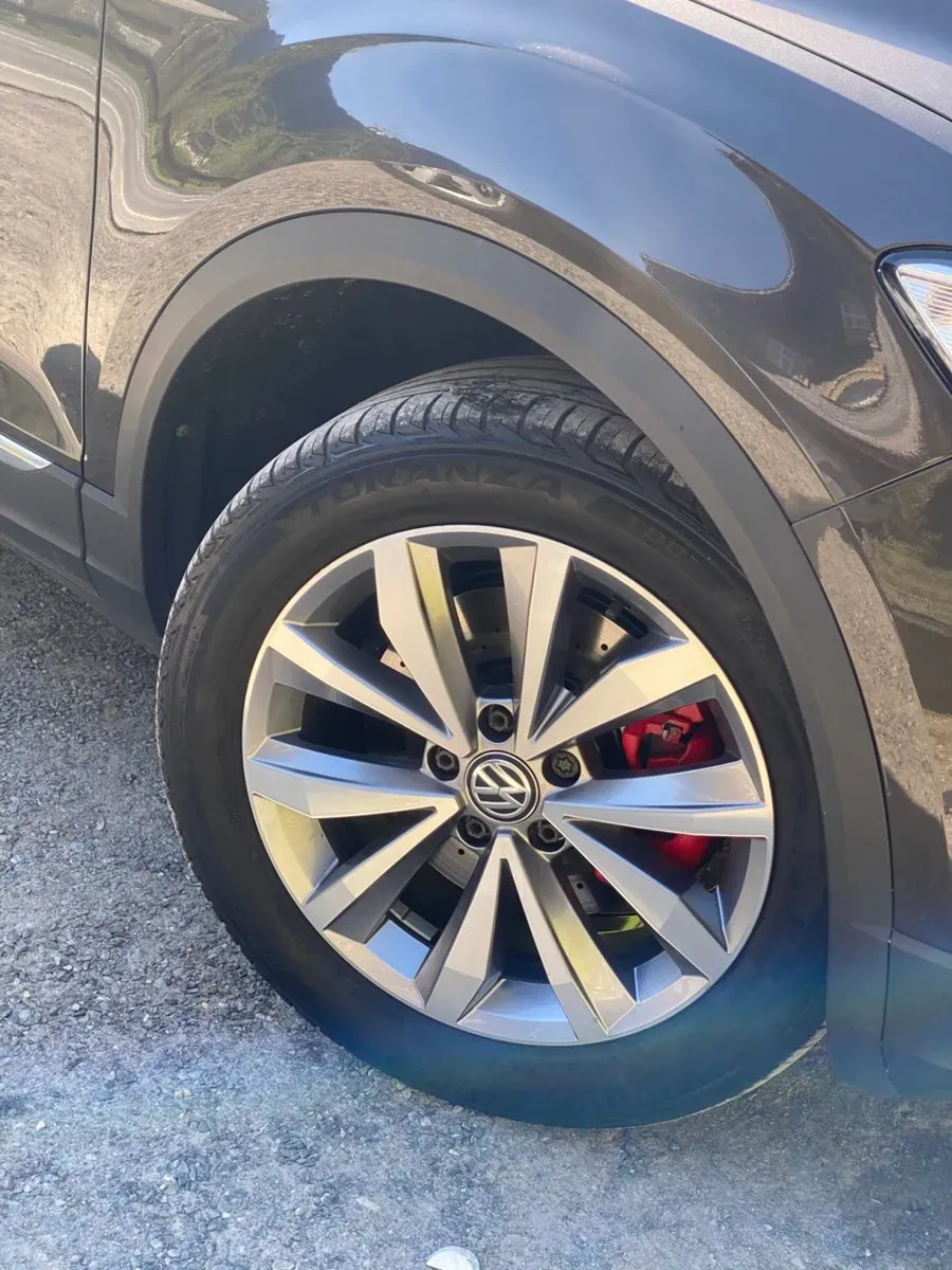 Volkswagen T-Roc 2019 photo 2