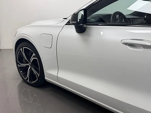 Volvo V60 2023 photo 4