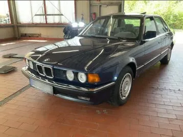BMW 730I
