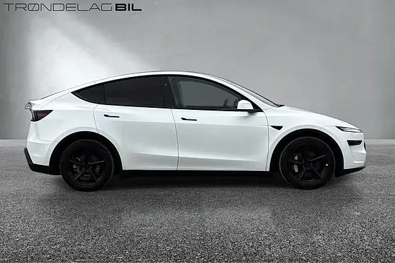 Tesla Model Y 2025 photo 5