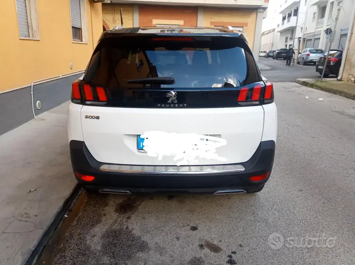 Peugeot 5008 2019 photo 2