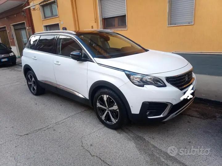 Peugeot 5008 2019 photo 3