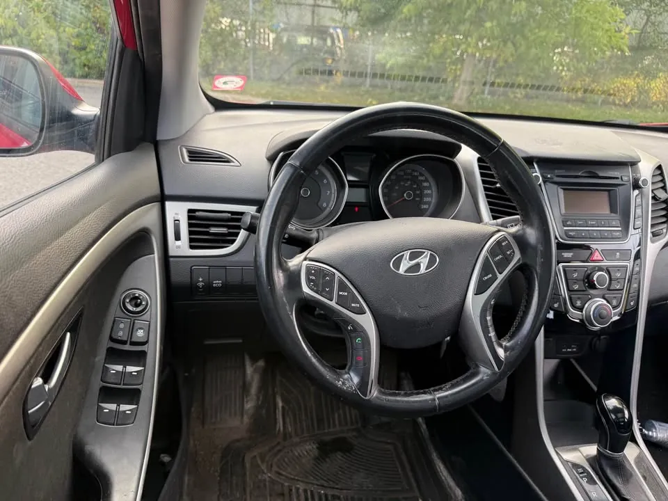 Hyundai Elantra 2013 photo 4