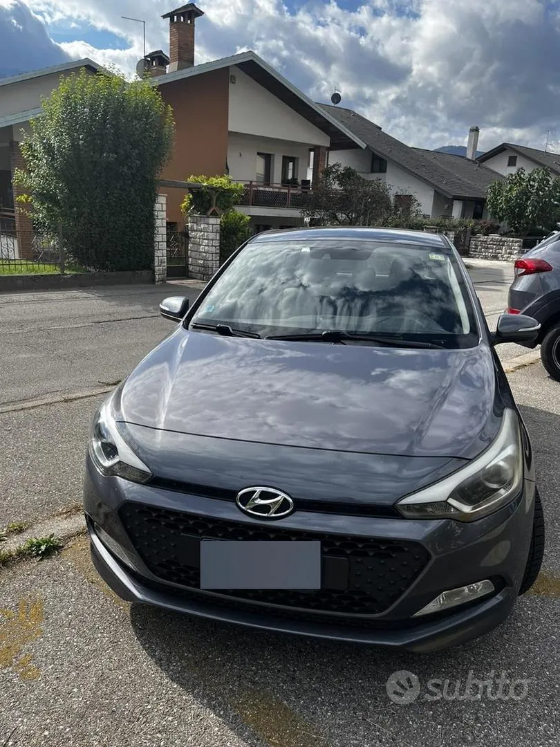 Hyundai I20 2015 photo 2