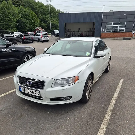 Volvo S80