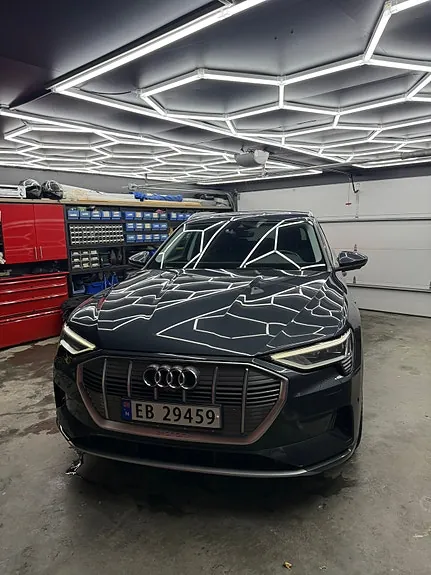 Audi E-Tron 2020 photo 4