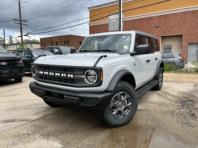 Ford Bronco 2026 photo 2