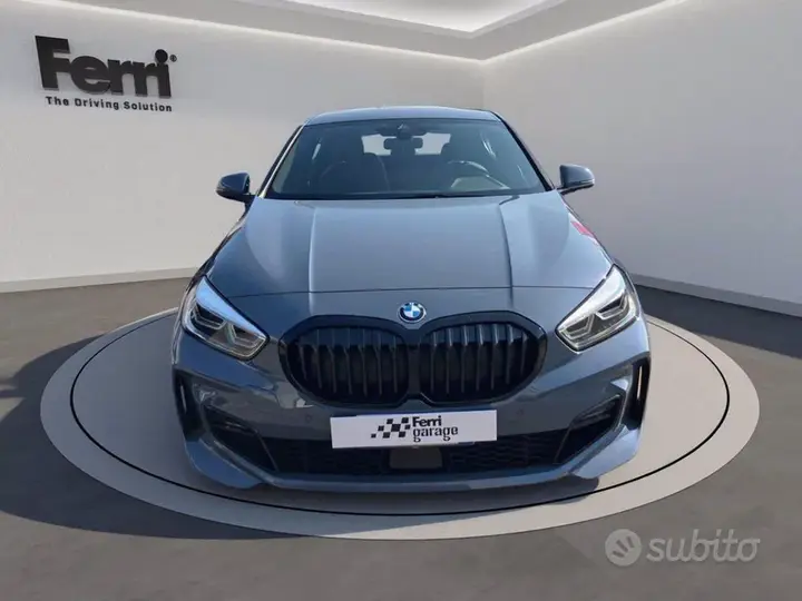 BMW 116I 2022 photo 2