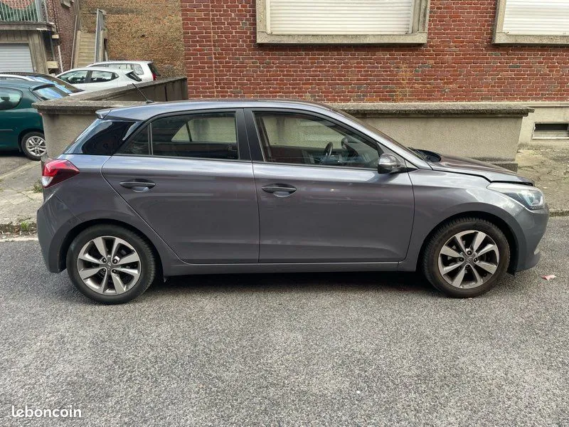 Hyundai I20 2016 photo 3