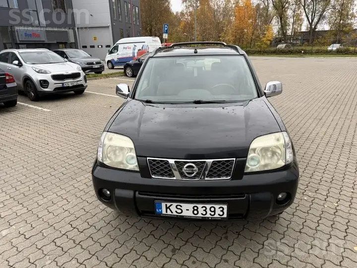 Nissan X-Trail 2006 photo 2