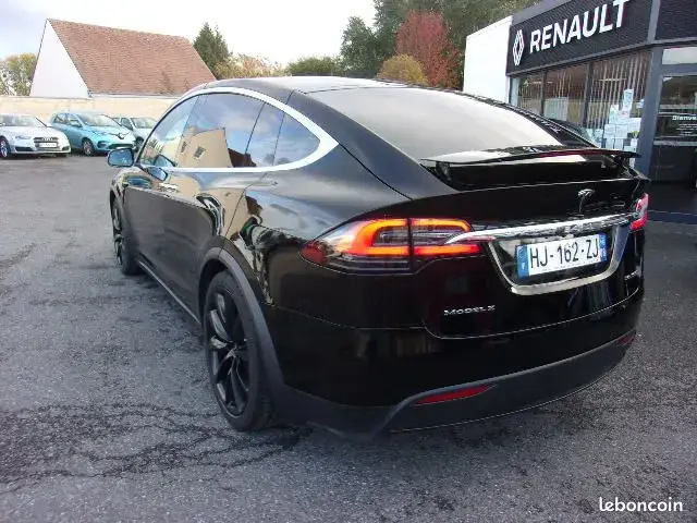 Tesla Model X 2019 photo 2