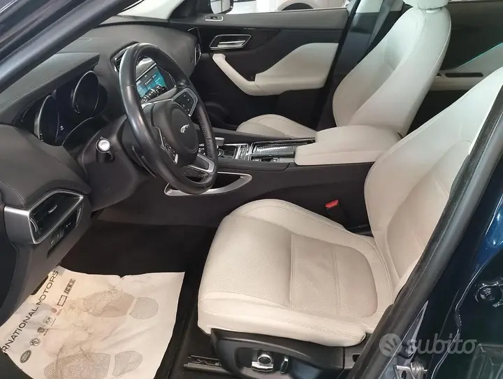 Jaguar F-Pace 2019 photo 4