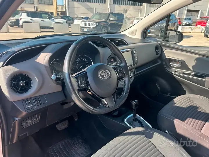 Toyota Yaris Hybrid 2018 photo 4