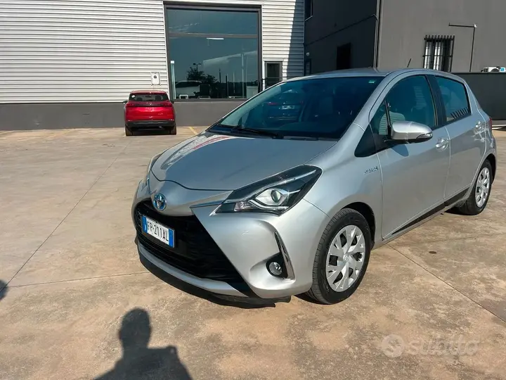 Toyota Yaris Hybrid 2018 photo 5