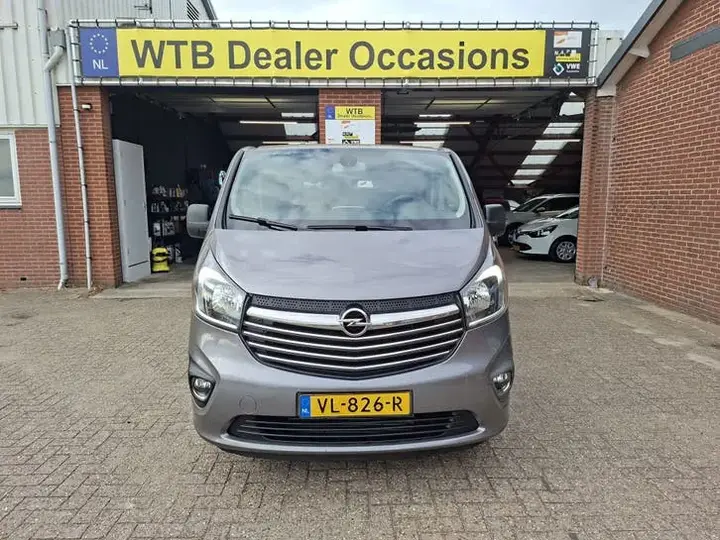 Opel Vivaro 2015 photo 3