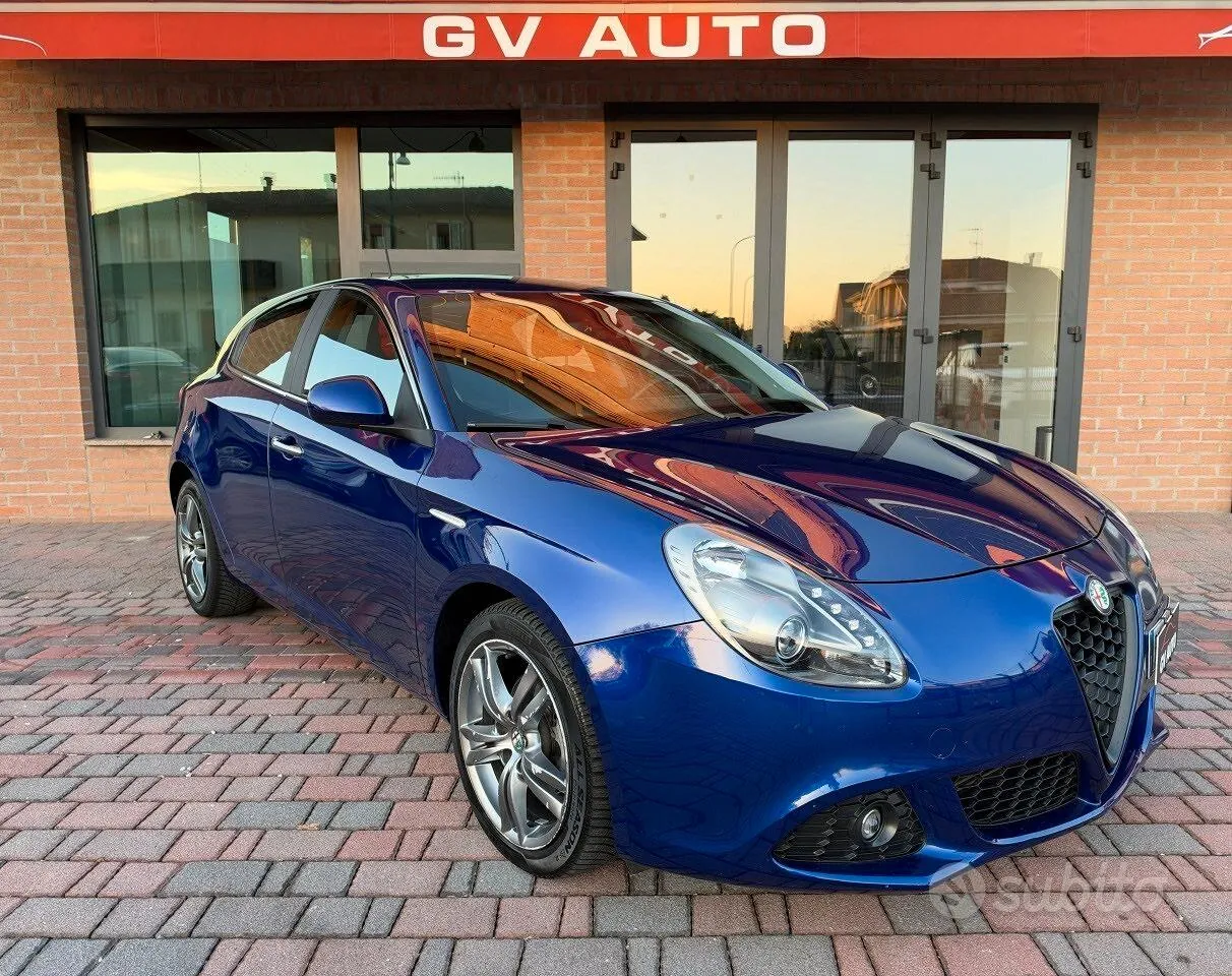 Alfa Romeo Giulietta 2013 photo 3