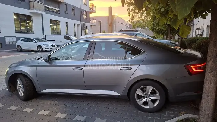 Skoda Superb 2016 photo 3