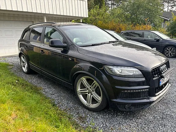 Audi Q7 2011 photo 3