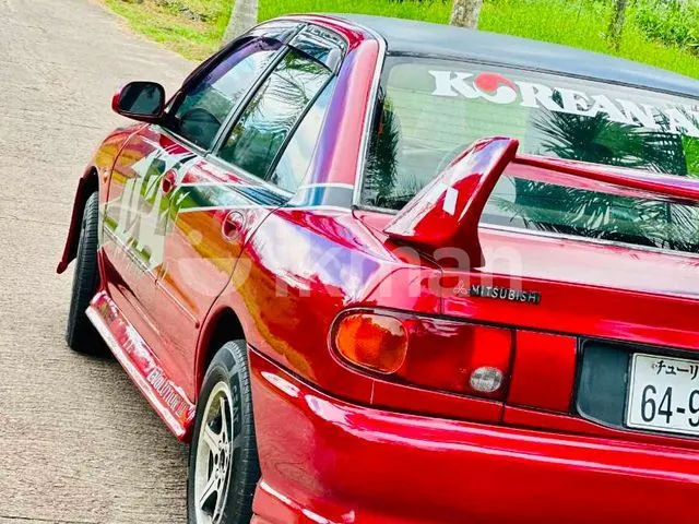 Mitsubishi Lancer 1995 photo 3