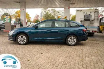 Skoda Octavia 2024 photo 4