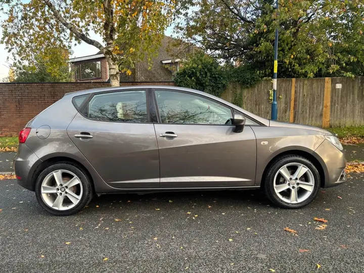Seat Ibiza 2013 photo 4