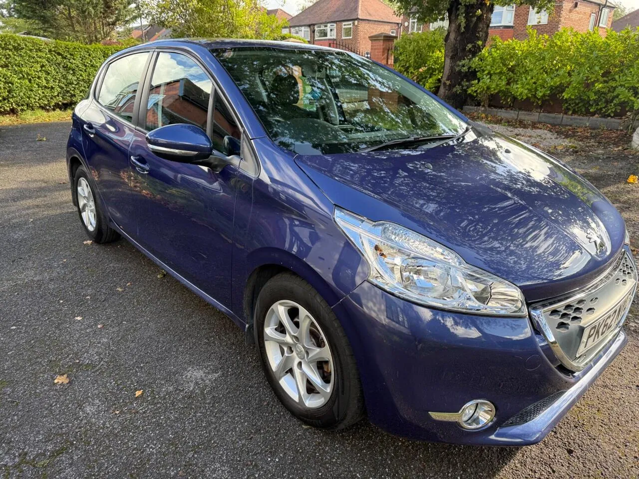 Peugeot 208