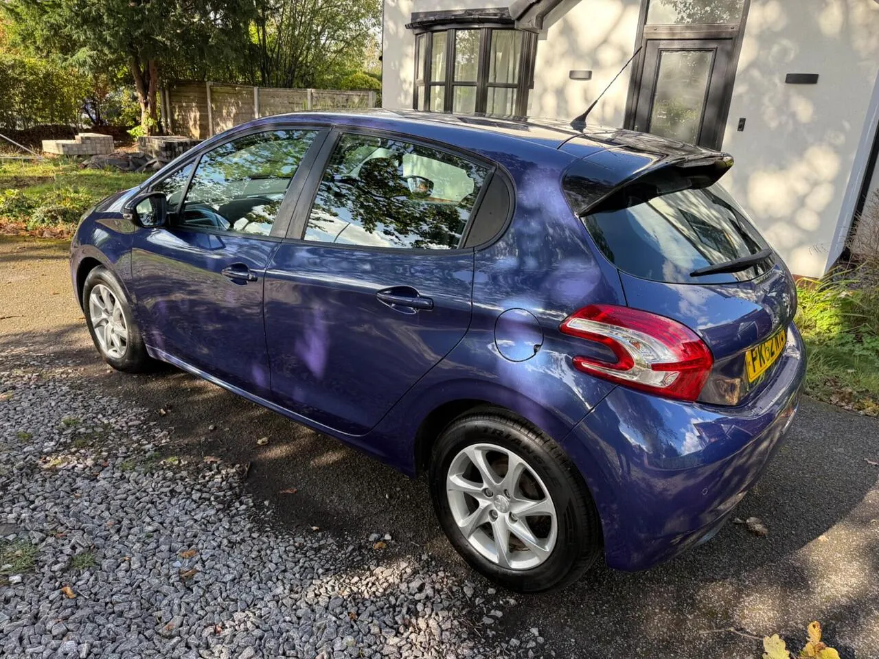 Peugeot 208 2012 photo 4