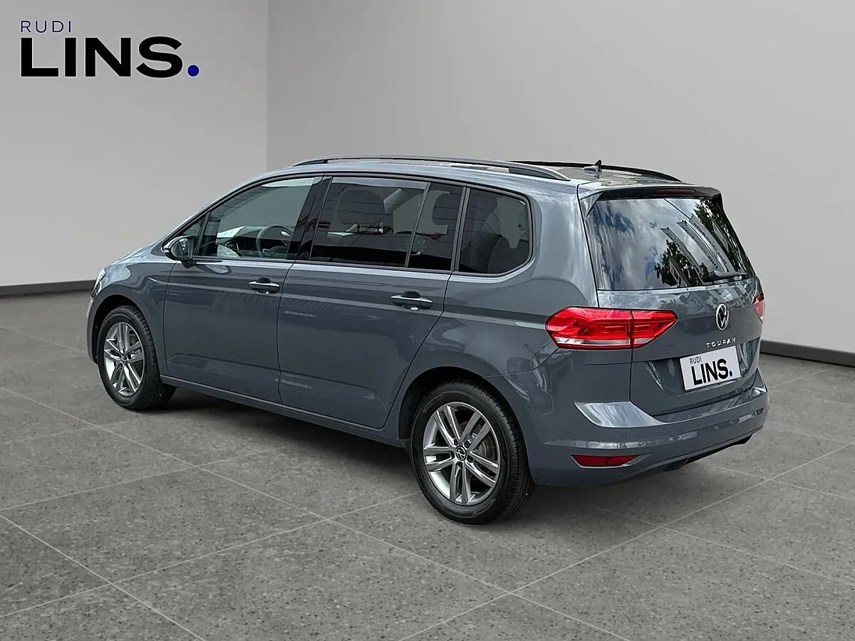 Volkswagen Touran 2025 photo 3